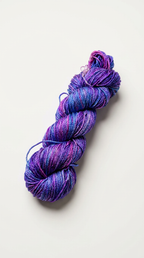 Knitsilk 3 Ply 100% Mulberry Silk Lace Weight Yarn | Perfect for Knitting, Crocheting & Weaving | Premium Quality Silk Yarn for Luxurious Projects (50g – 260 Yards, Pink and Majenta)