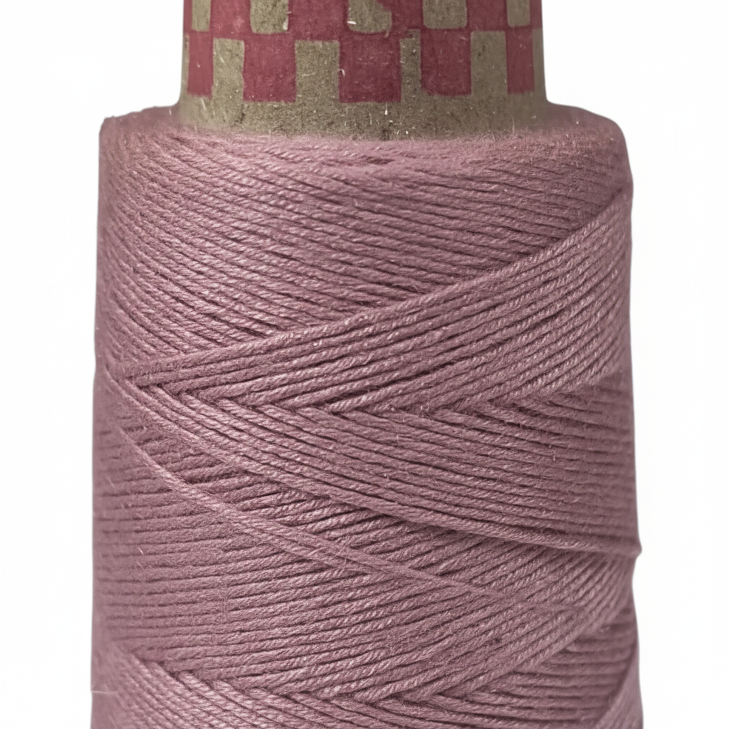 Close-up – Dusty Rose Pink Silk Yarn Texture