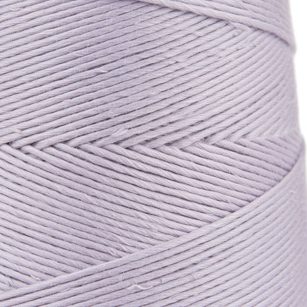 Close-up – Lavender Silk Yarn Texture
