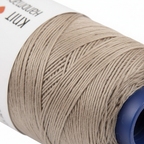 Close-up – Natural Linen Beige Silk Yarn Texture